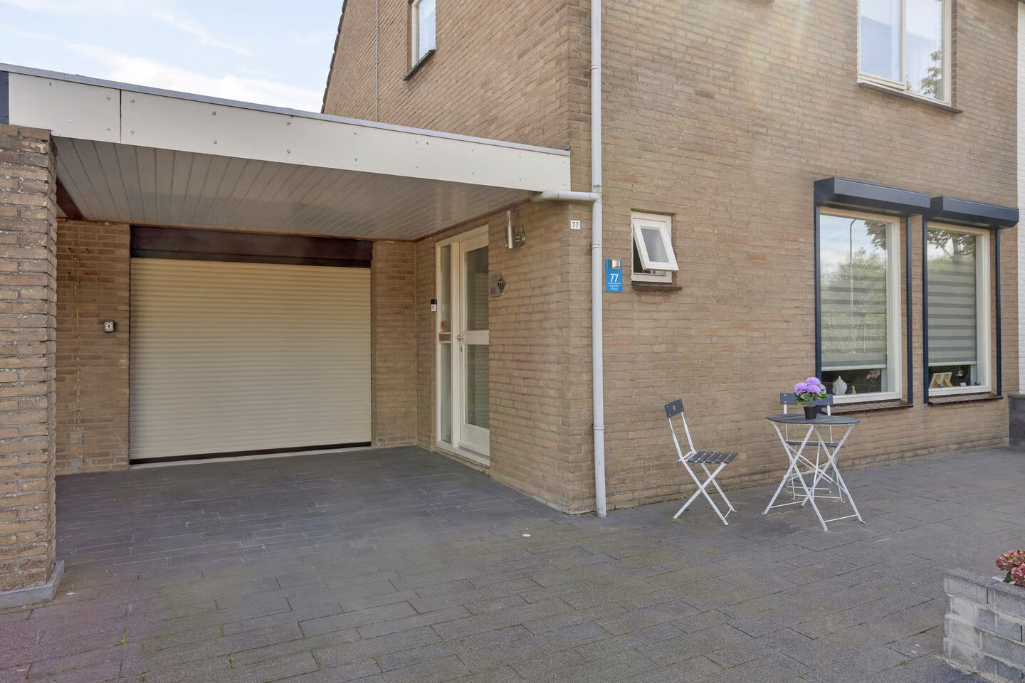 Tussenwoning te koop: Bernhardstraat 77, Westdorpe