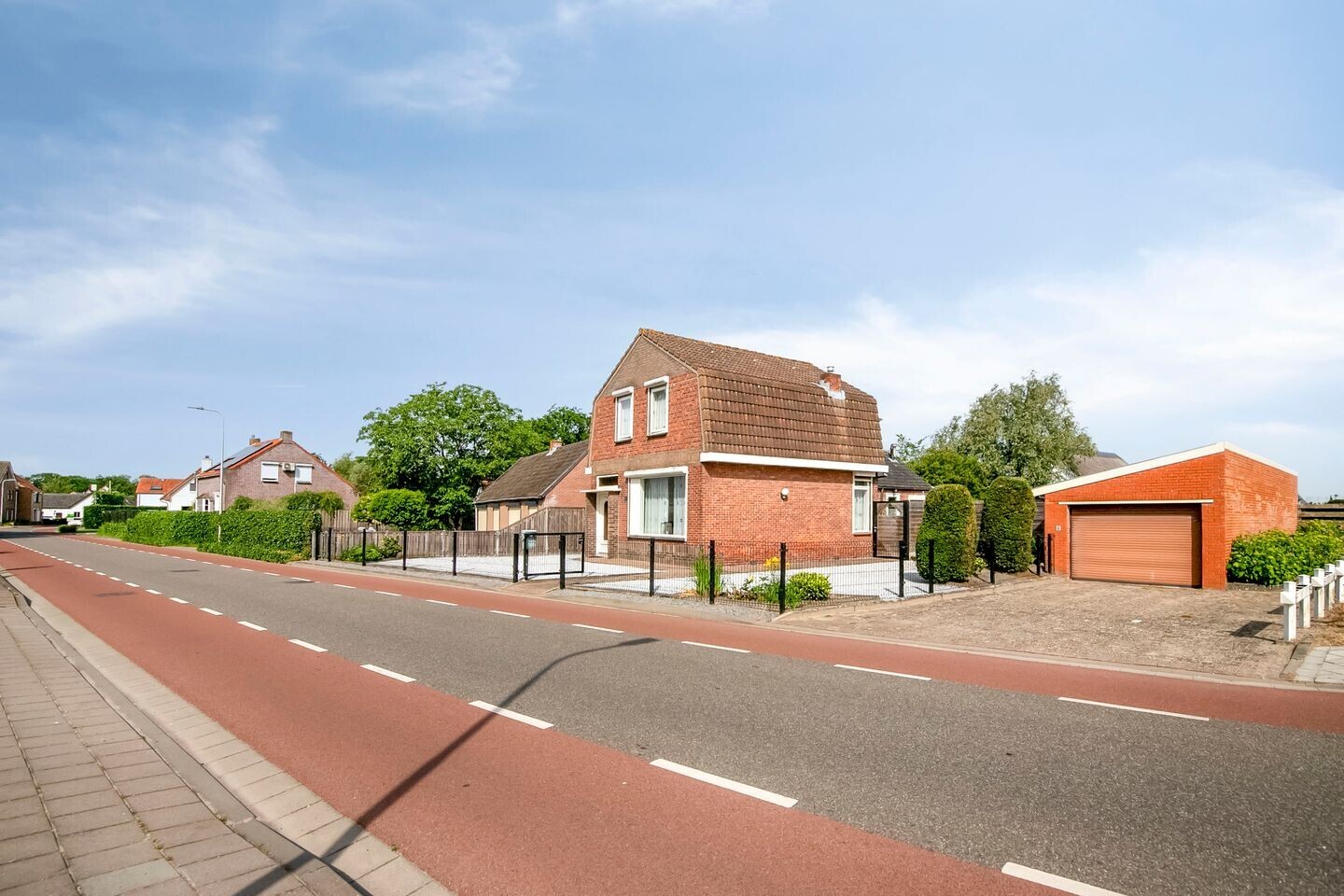 Vrijstaande woning te koop: Julianastraat 70, Heikant