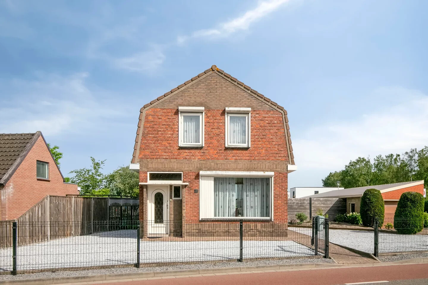 Vrijstaande woning te koop: Julianastraat 70, Heikant