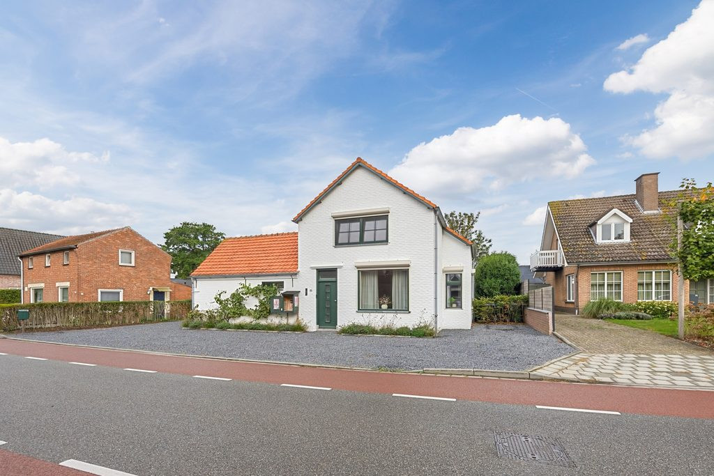 Vrijstaande woning te koop: Julianastraat 80, Heikant