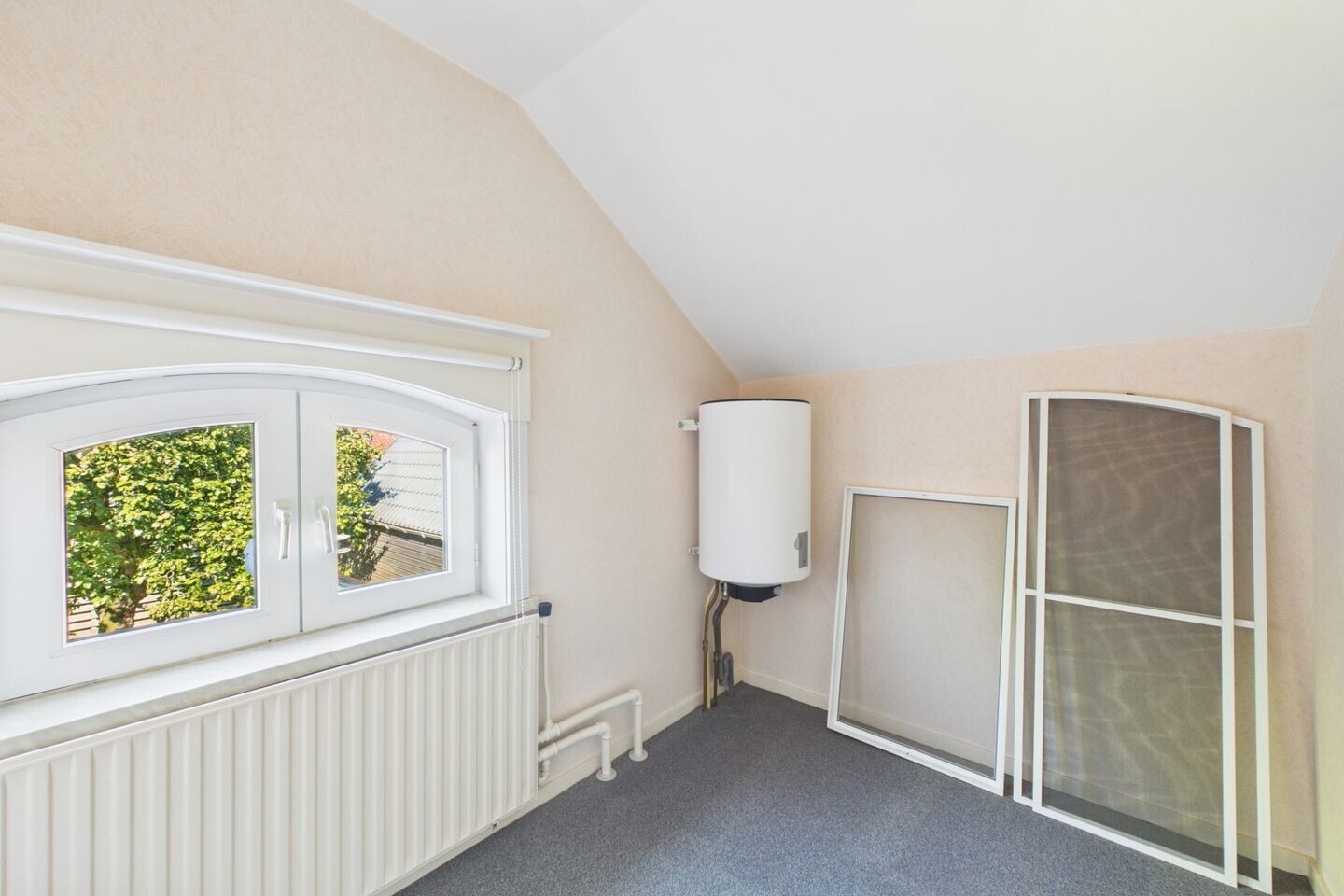 Vrijstaande woning te koop: Dorpsstraat 67, Graauw