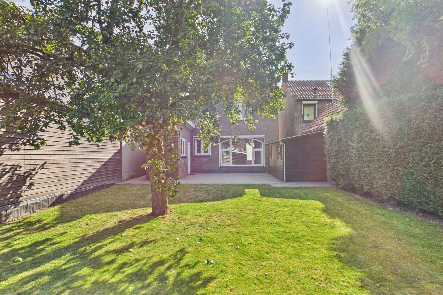 Vrijstaande woning te koop: Dorpsstraat 67, Graauw