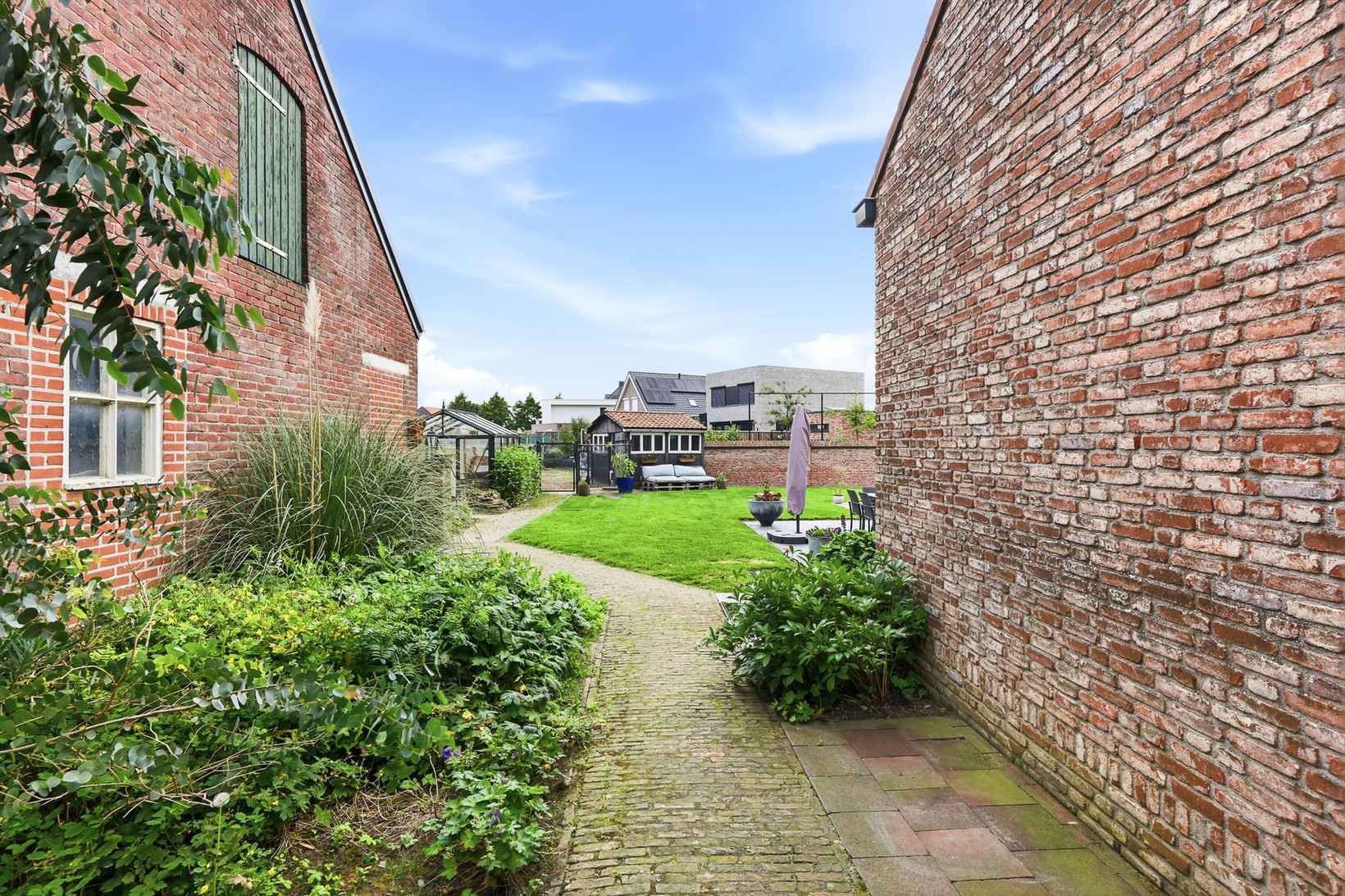 Vrijstaande woning te koop: Buitenweg 33, Axel