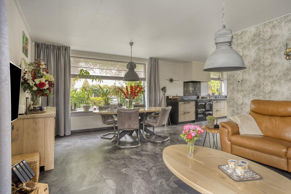 Vrijstaande woning te koop: Rooseveltlaan 57, Axel