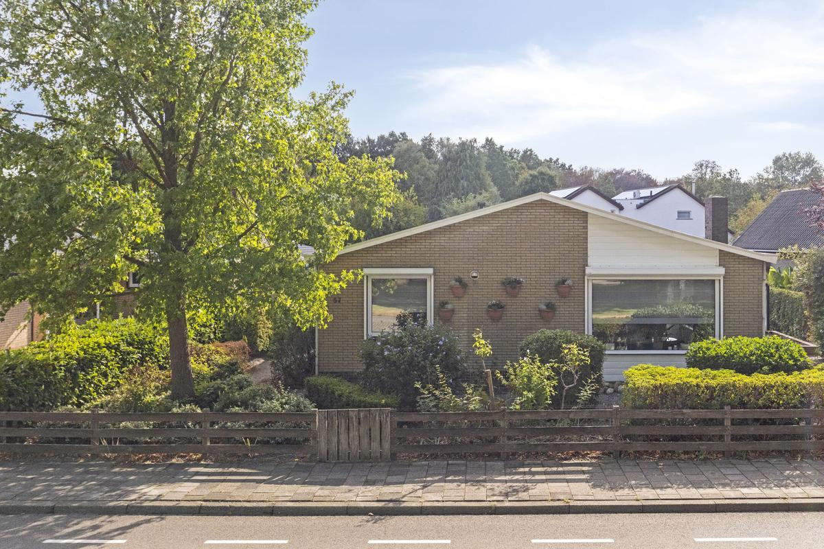 Vrijstaande woning te koop: Rooseveltlaan 57, Axel