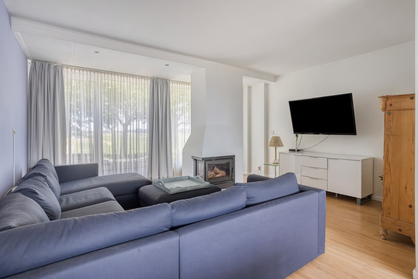 Tussenwoning te koop: van Hall-laan 3, Axel