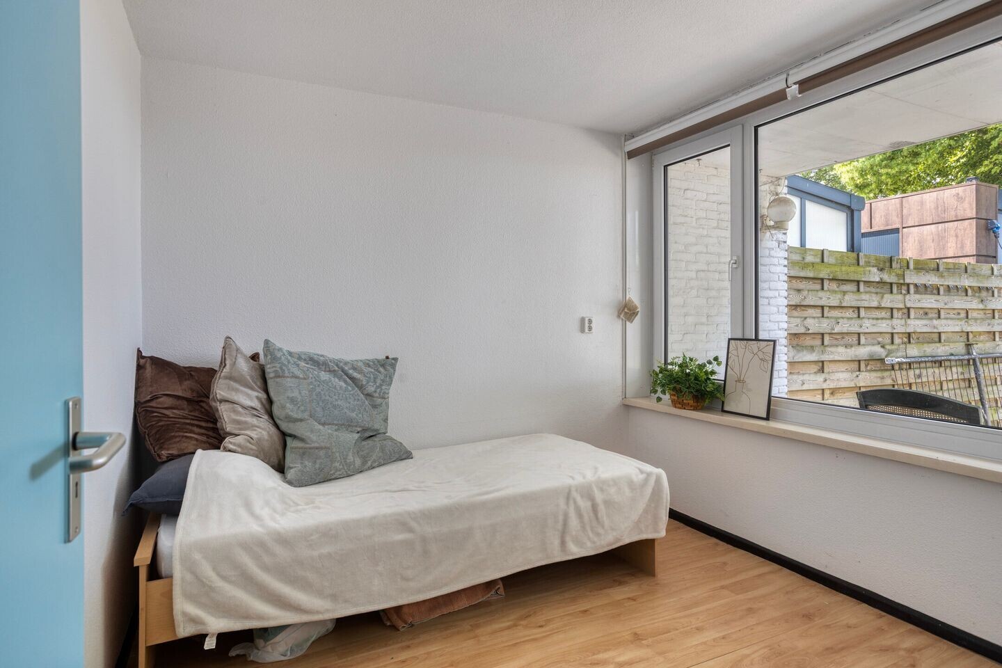 Tussenwoning te koop: van Hall-laan 3, Axel