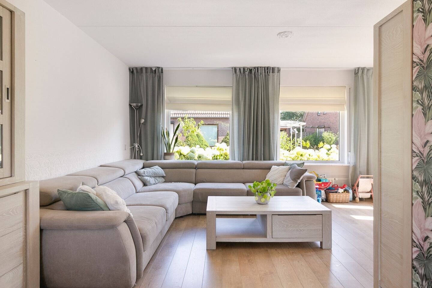Twee-onder-één-kap te koop: St. Katrijnstraat 6, Zuiddorpe