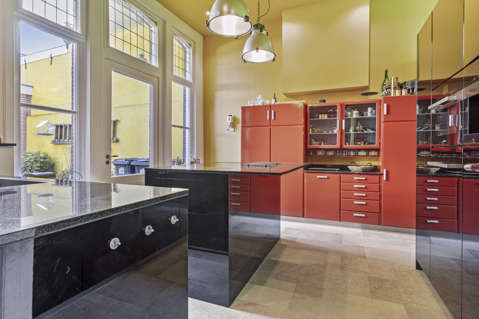 Tussenwoning te koop: antwerpsestraat 39, Bergen Op Zoom