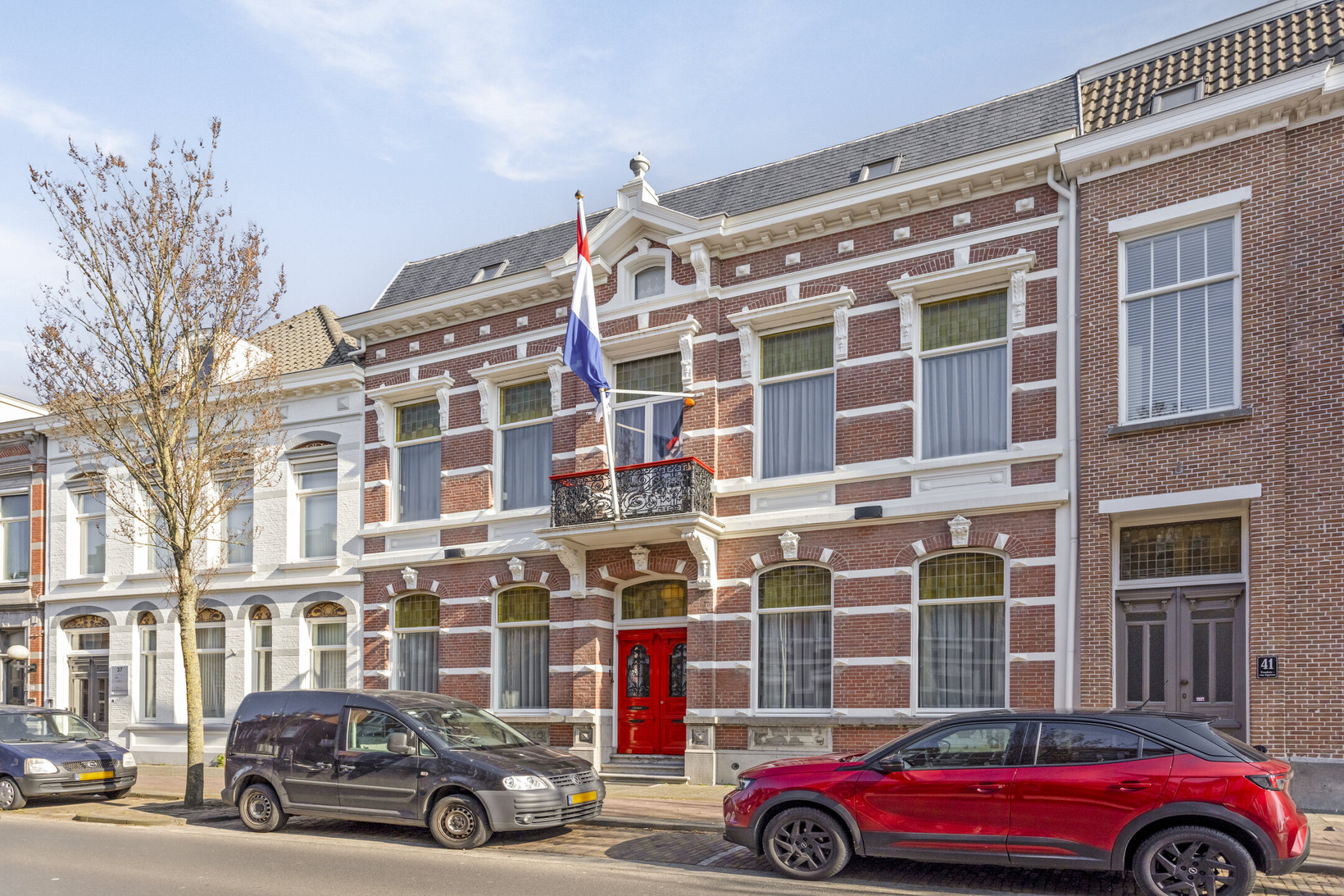 Tussenwoning te koop: antwerpsestraat 39, Bergen Op Zoom