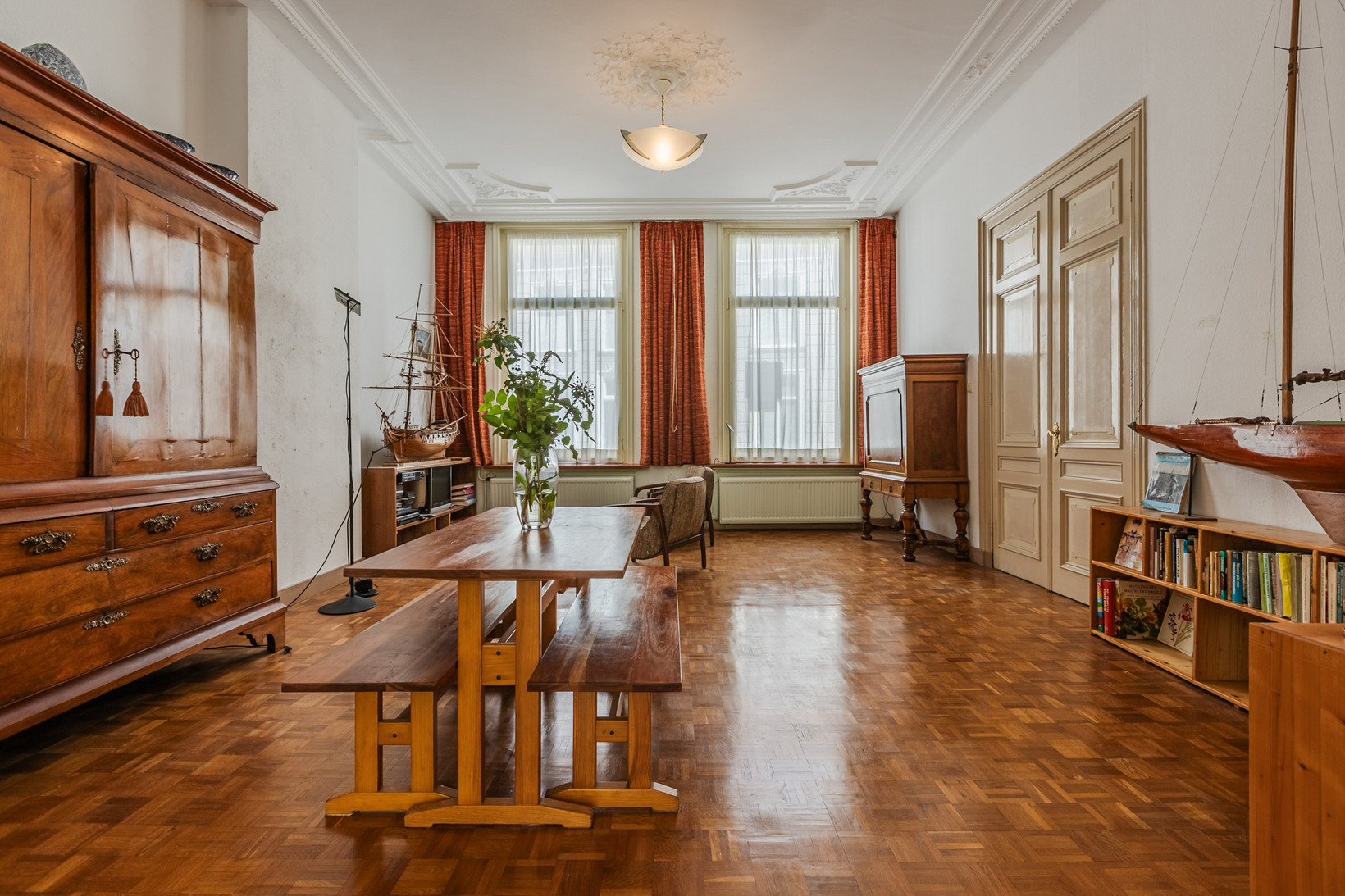 Tussenwoning te koop: Hoogstraat 8, Bergen Op Zoom