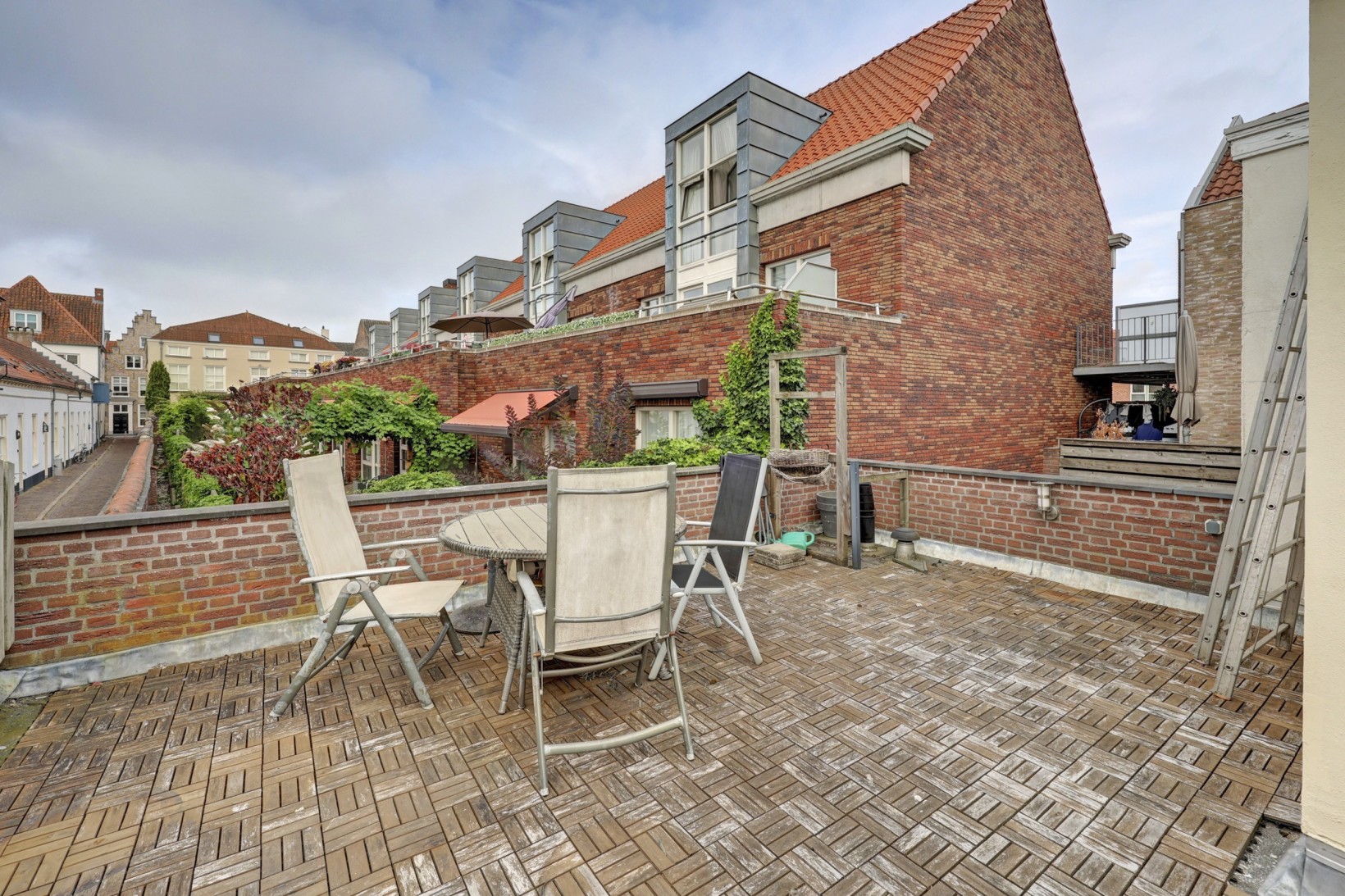Hoekwoning te koop: Kleine Kerkstraat 7, Bergen Op Zoom