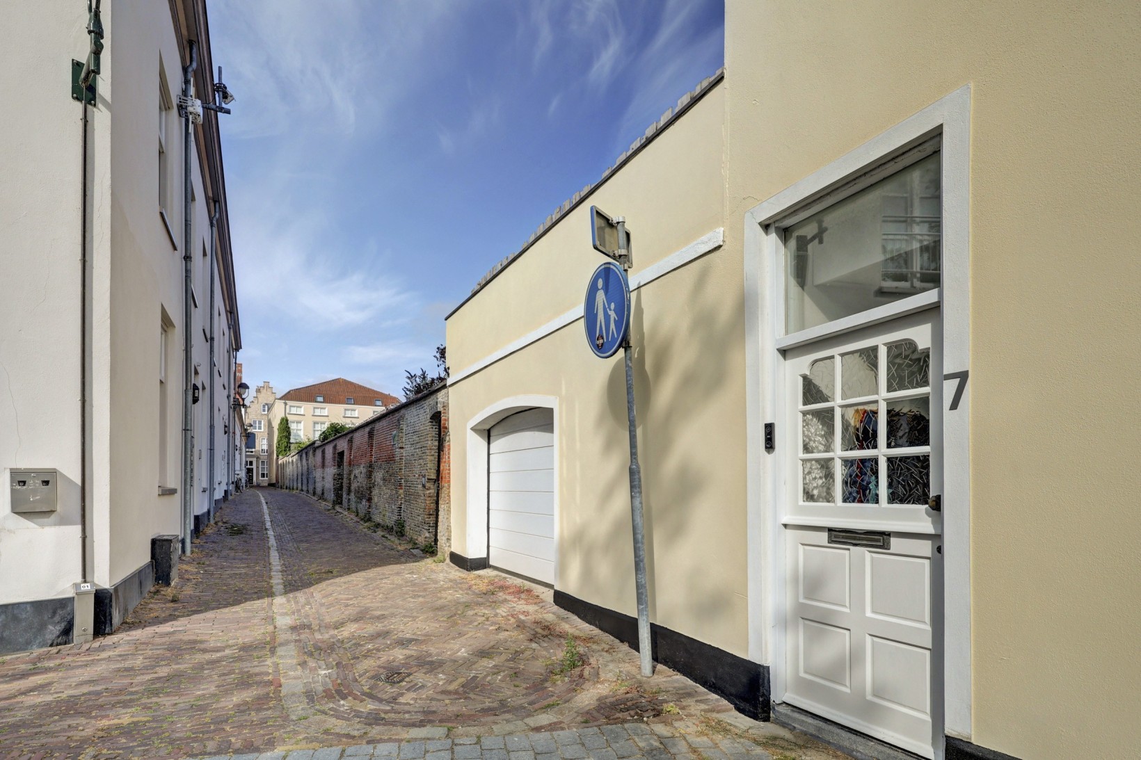 Hoekwoning te koop: Kleine Kerkstraat 7, Bergen Op Zoom
