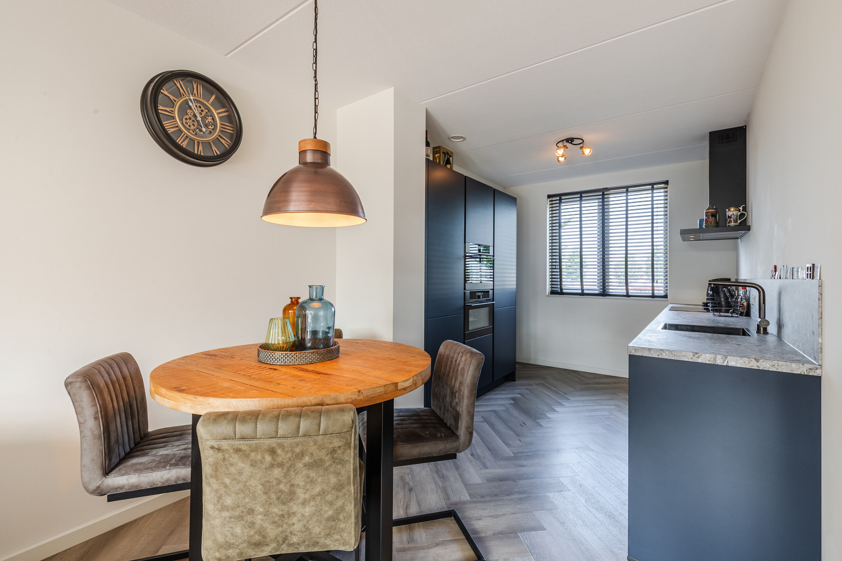 Tussenwoning te koop: Colognekaai 68, Bergen Op Zoom