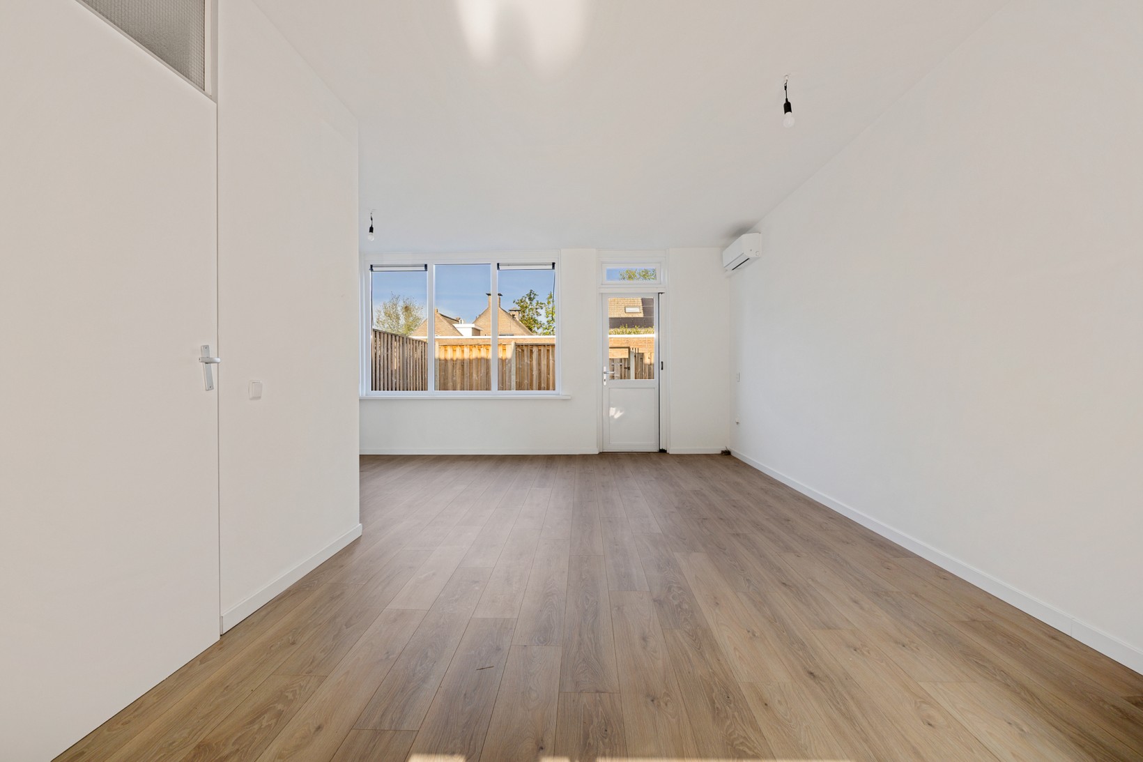 Tussenwoning te koop: Asterstraat 37, Bergen Op Zoom