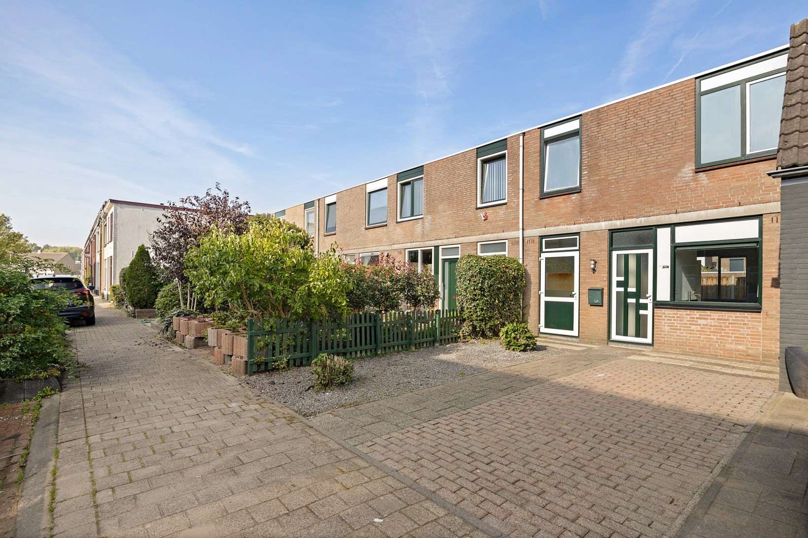 Tussenwoning te koop: Asterstraat 37, Bergen Op Zoom