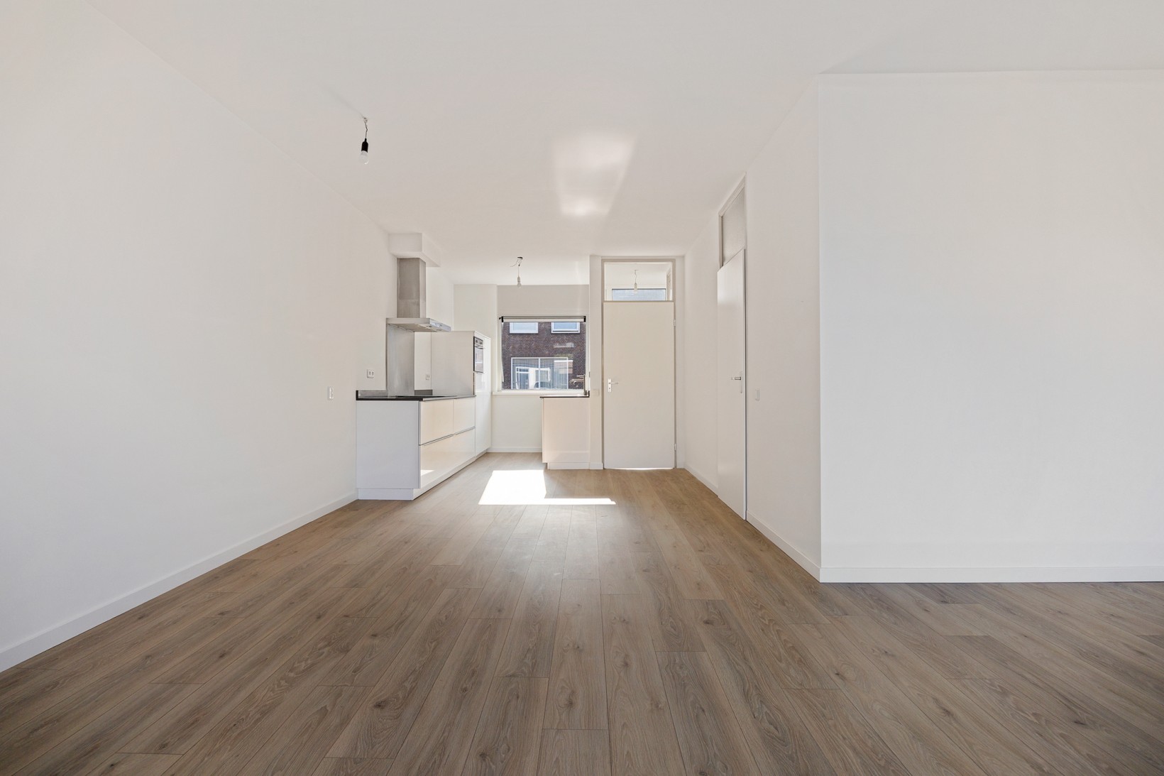 Tussenwoning te koop: Asterstraat 37, Bergen Op Zoom