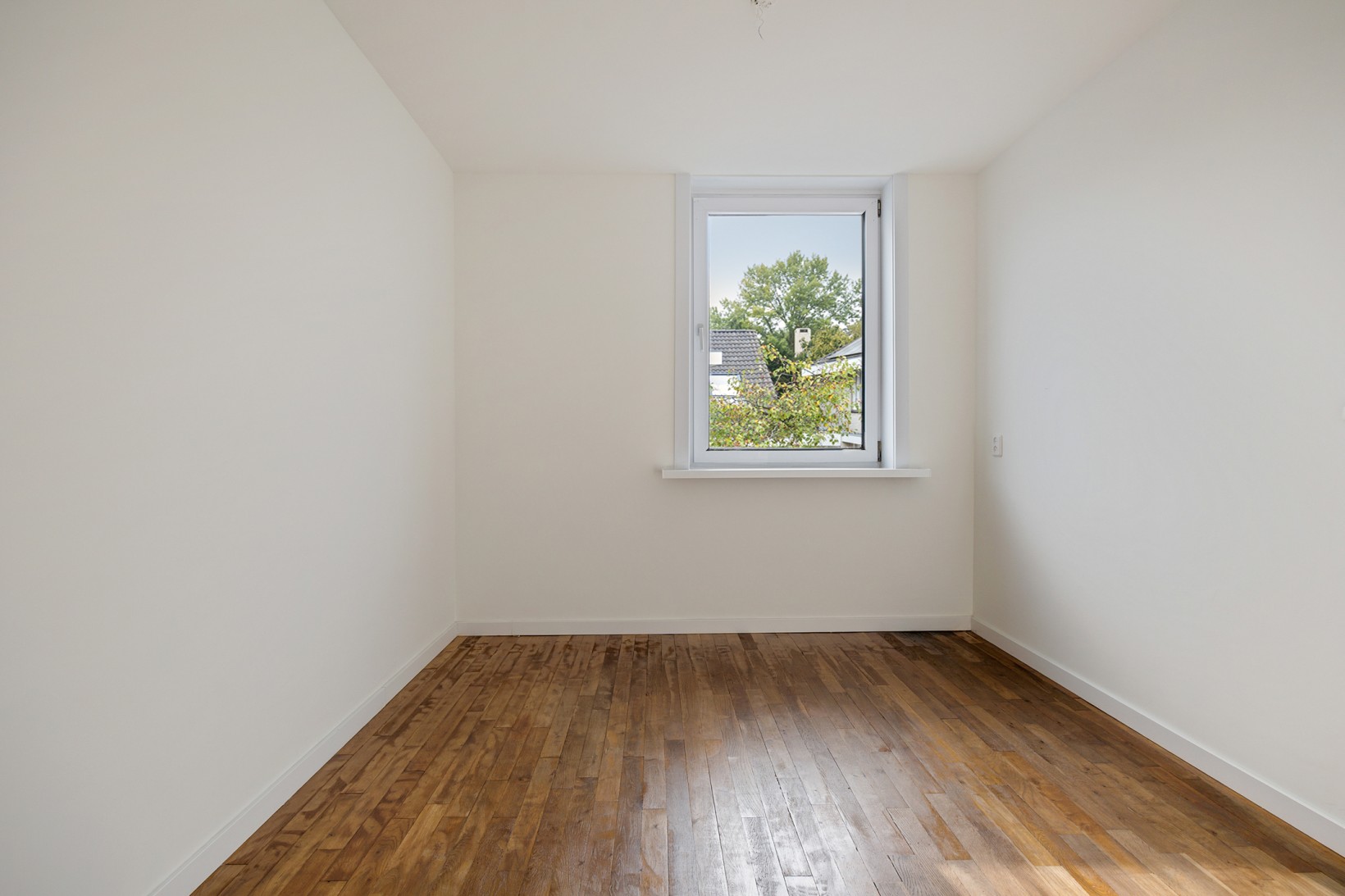 Tussenwoning te koop: Asterstraat 37, Bergen Op Zoom