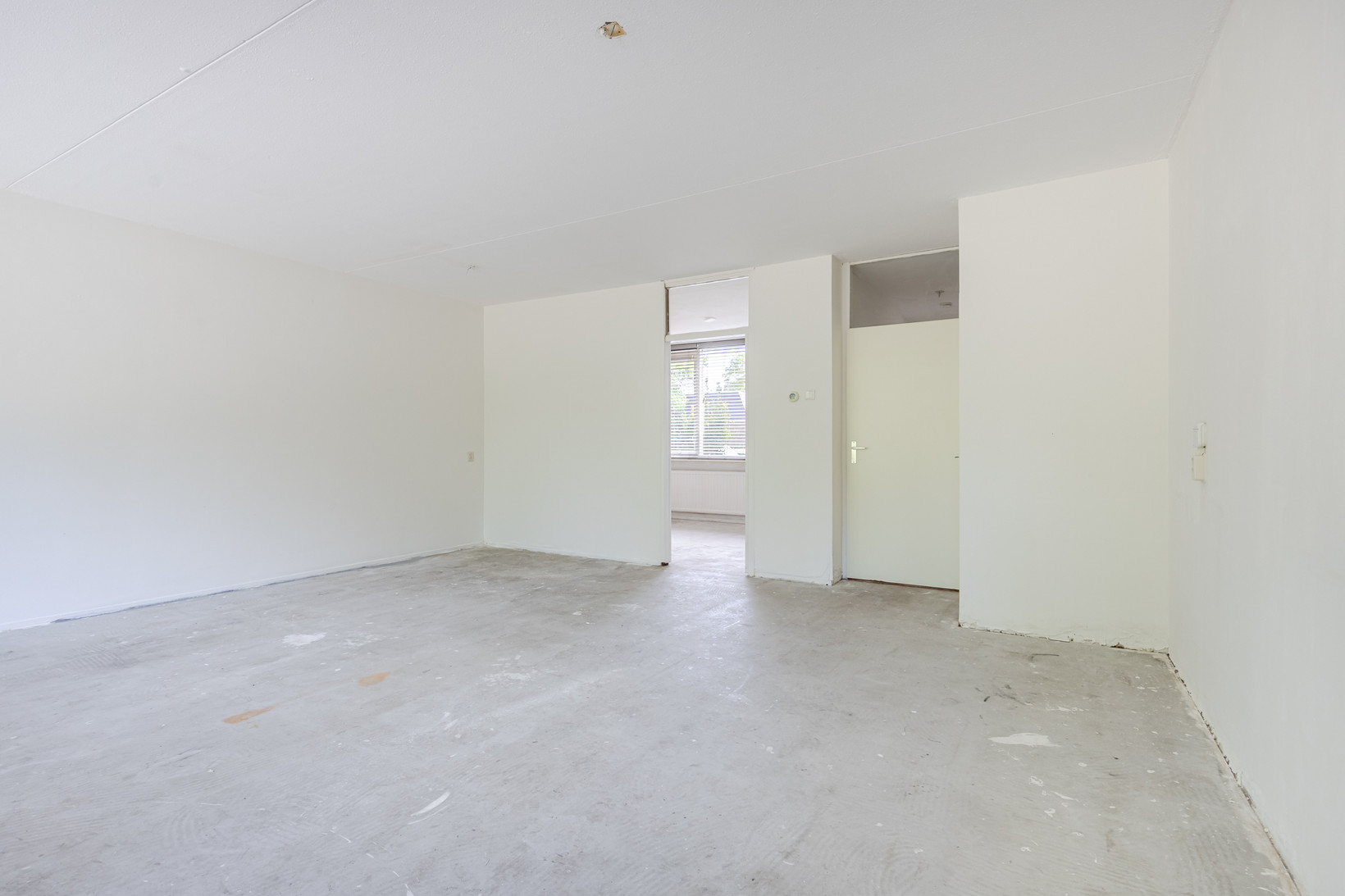 Tussenwoning te koop: Lambertijnenlaan 111, Bergen Op Zoom
