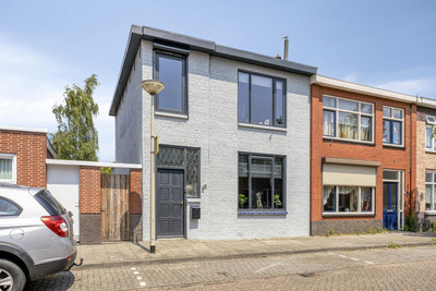 Pastoor Van Eekelenstraat 22