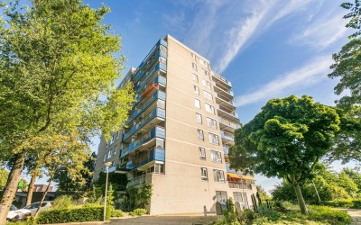 Benedenbaan. 32