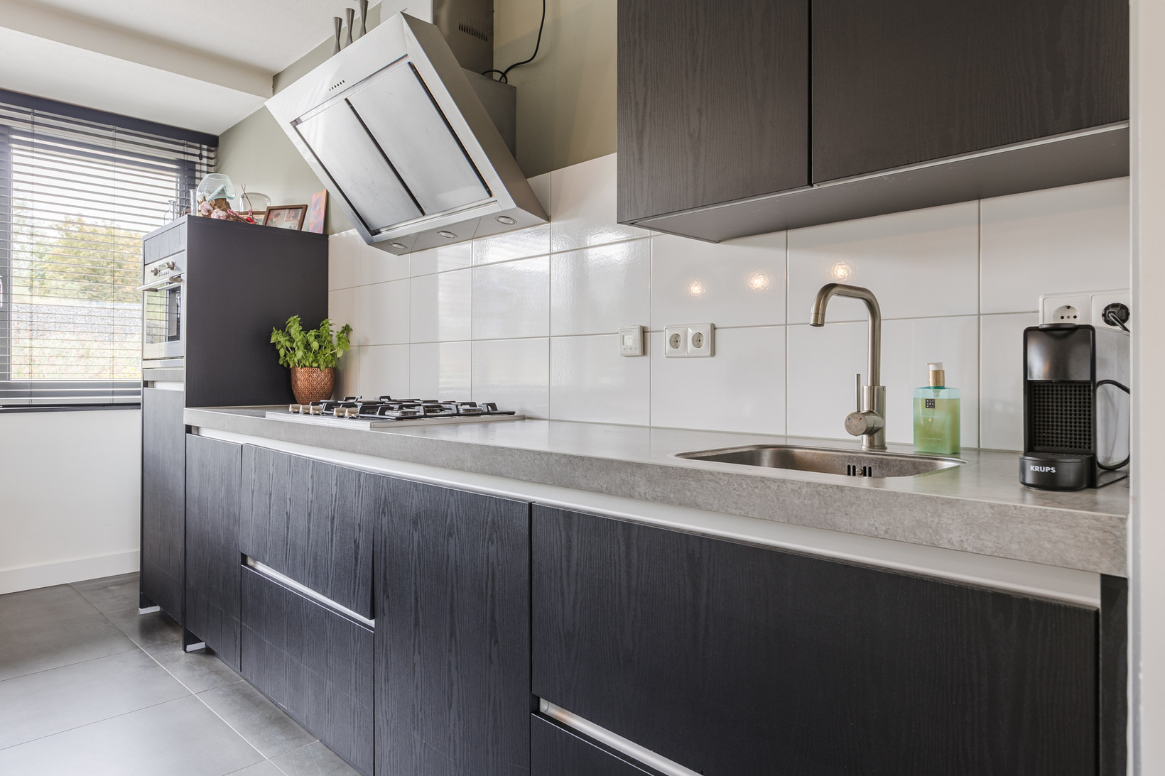 Tussenwoning te koop: Strandgaper 154, Bergen Op Zoom