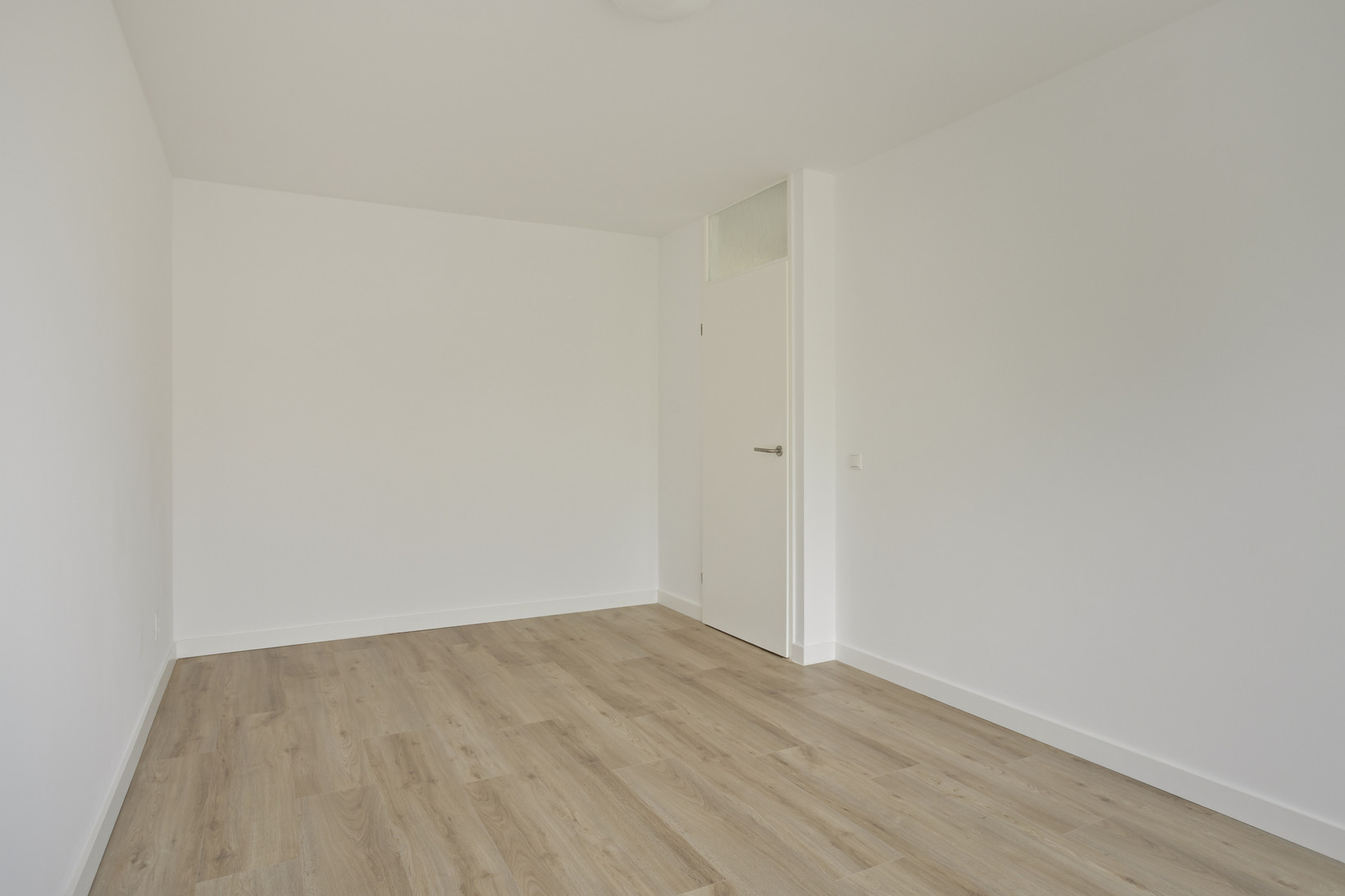 Tussenwoning te koop: Zwartewaal 47, Bergen Op Zoom