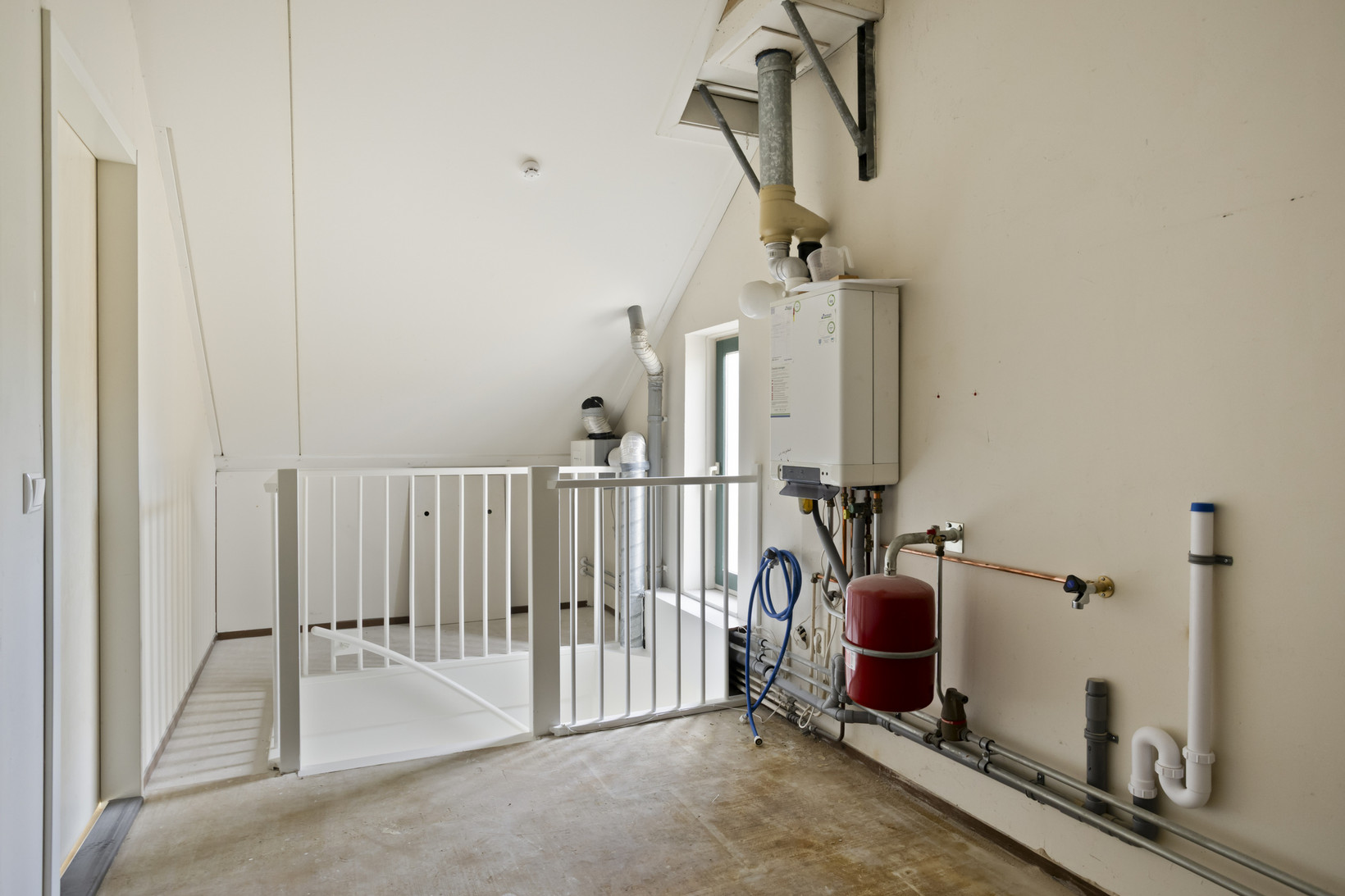 Tussenwoning te koop: Zwartewaal 47, Bergen Op Zoom