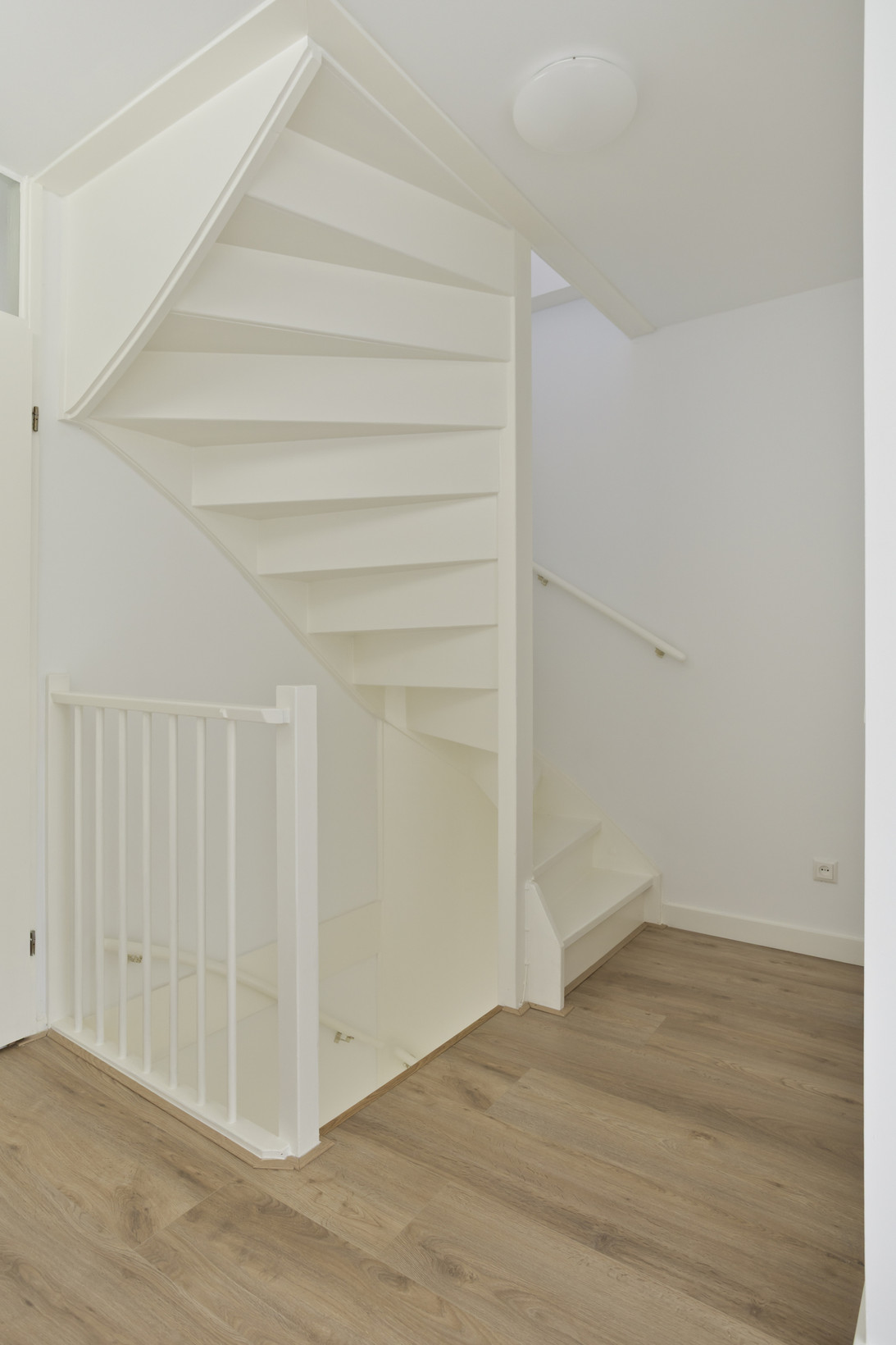 Tussenwoning te koop: Zwartewaal 47, Bergen Op Zoom