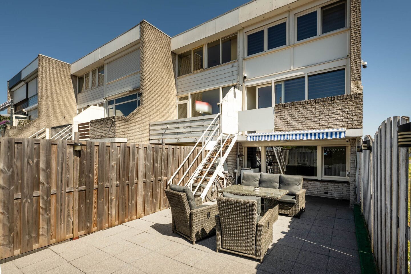 Tussenwoning te koop: Klimopstraat 16, Bergen Op Zoom
