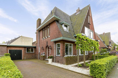 Parallelweg 18