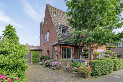 Parallelweg 22