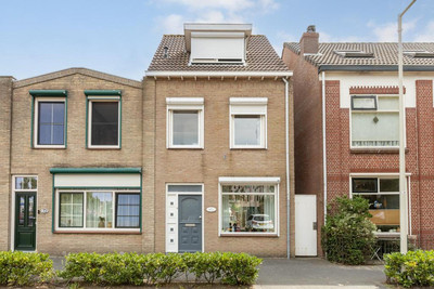 Parallelweg 73