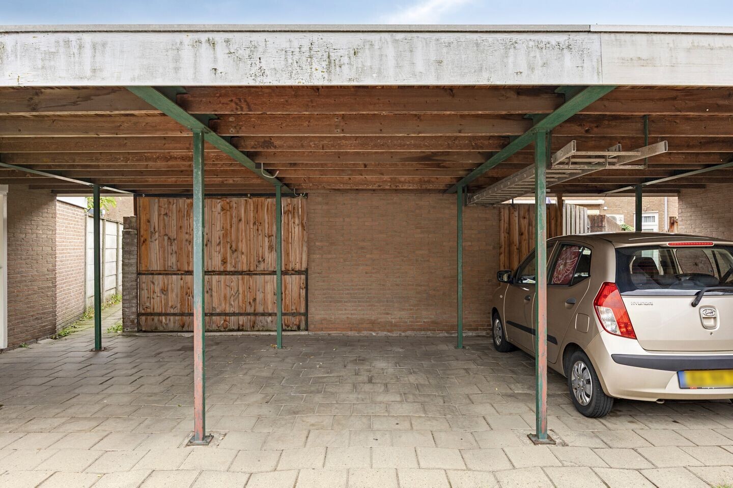 Tussenwoning te koop: Kruidhof 21, Bergen Op Zoom