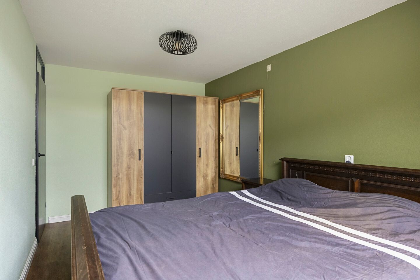 Tussenwoning te koop: Kruidhof 21, Bergen Op Zoom