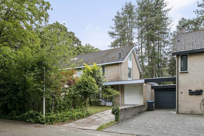 De Snoostra. 6