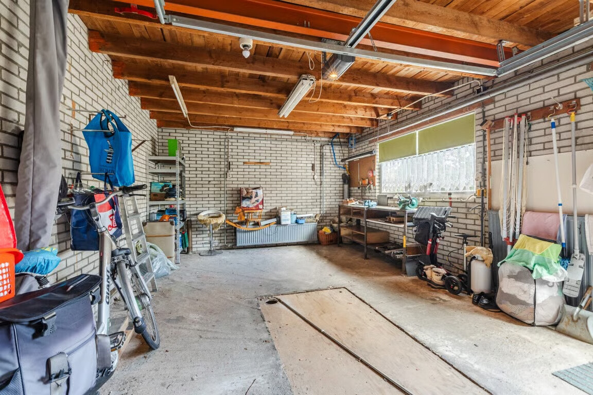 Twee-onder-één-kap te koop: Jan van Goijenstraat 7, Bergen Op Zoom