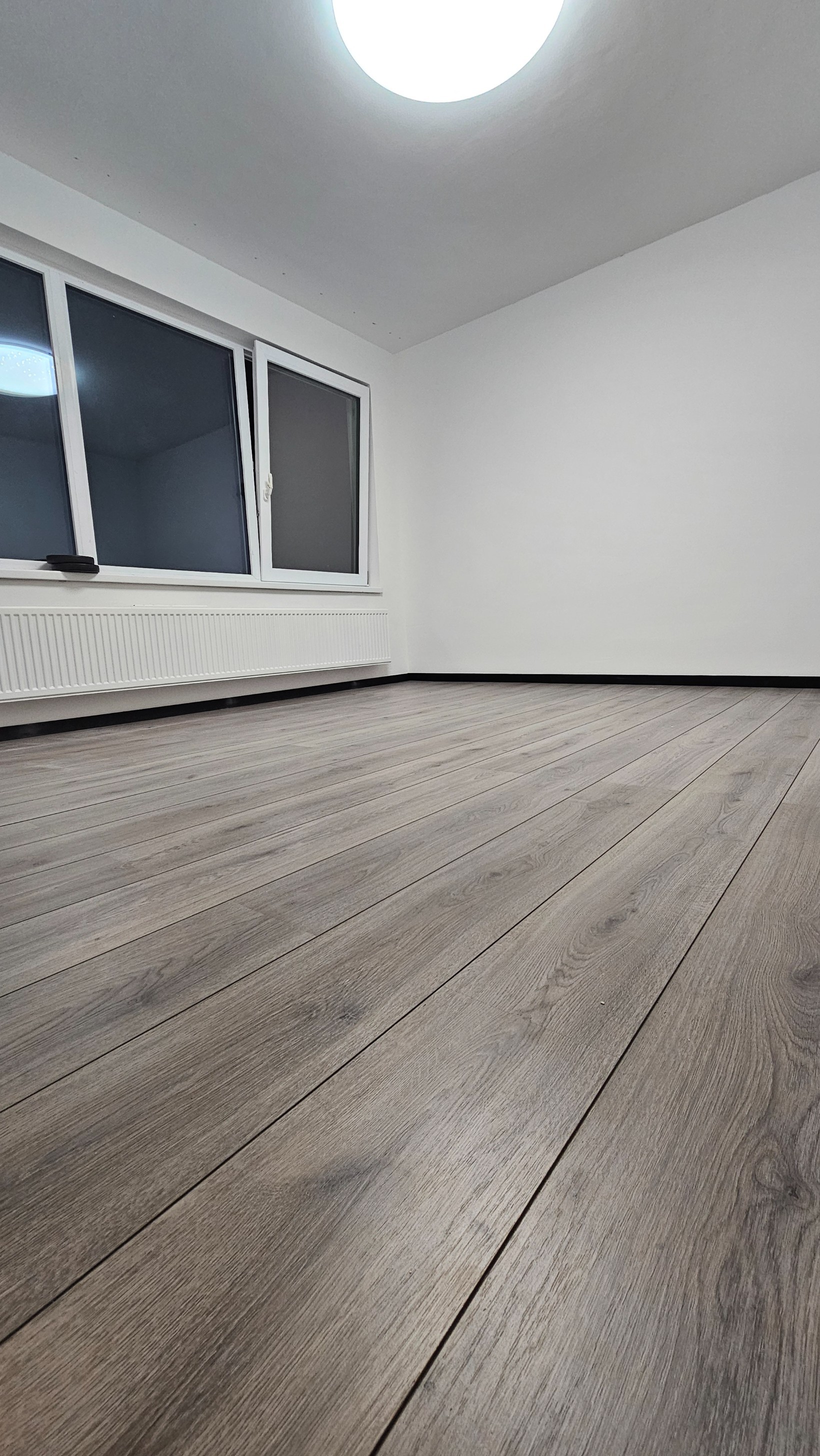 Tussenwoning te koop: Mgr Frenckenstraat 21, Hoogerheide