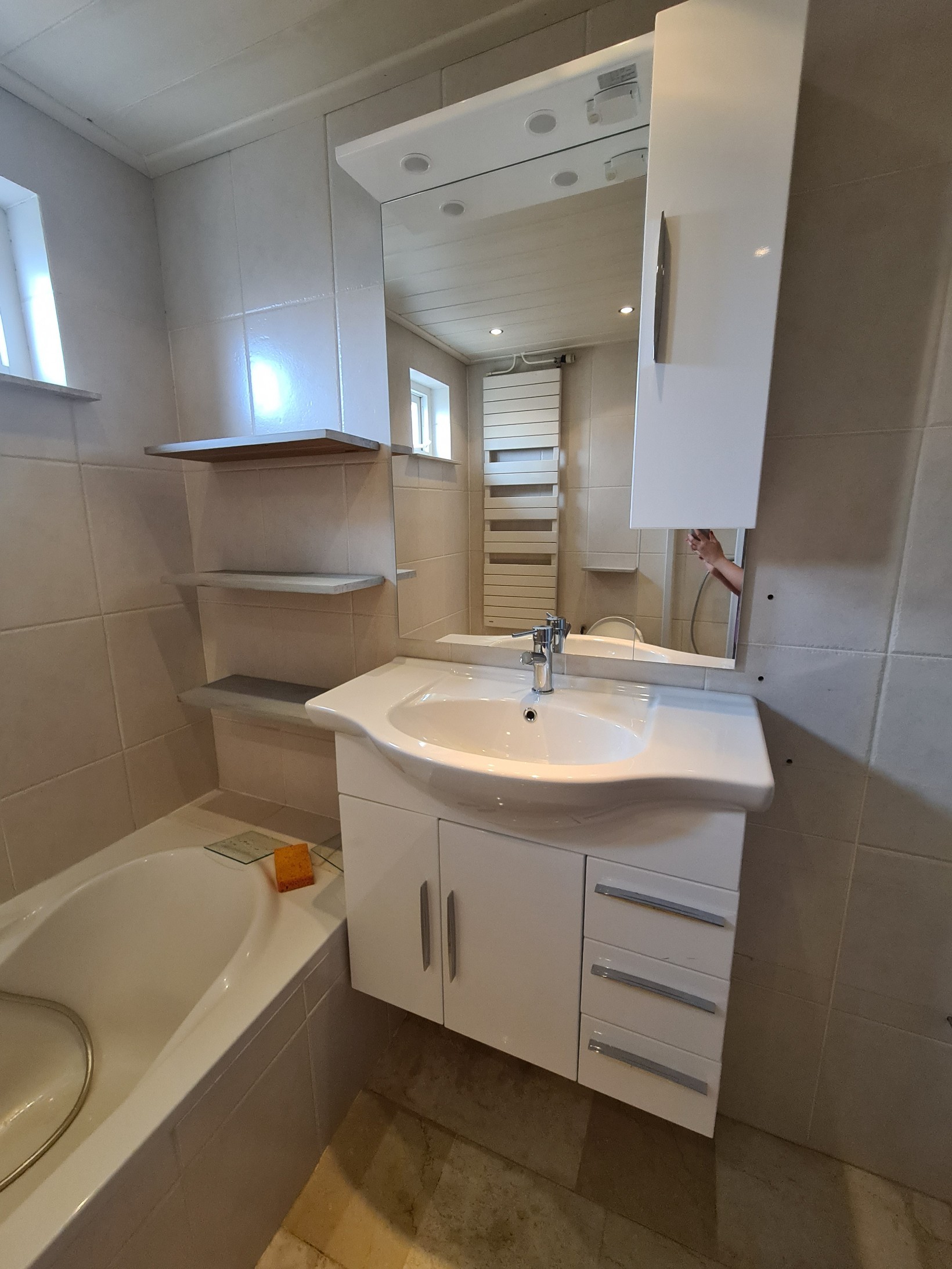 Tussenwoning te koop: Mgr Frenckenstraat 21, Hoogerheide