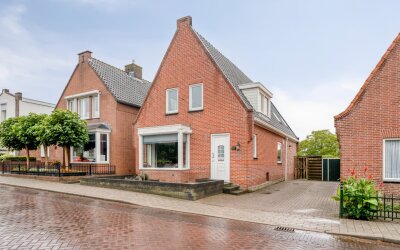 Dorpsstraat 121
