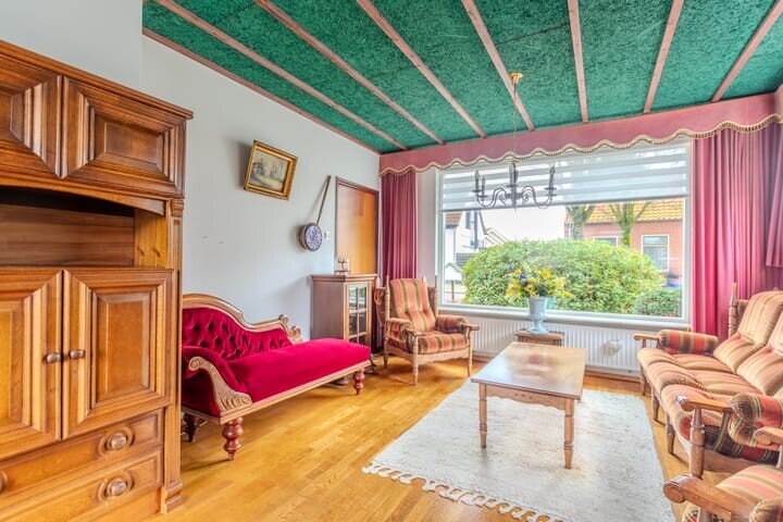 Vrijstaande woning te koop: Dorpsstraat 14, Woensdrecht
