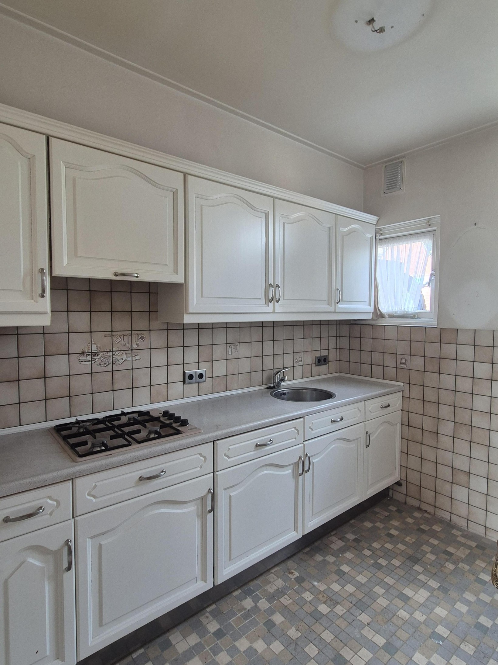 Hoekwoning te koop: Florence Nightingalestr 2, Huijbergen