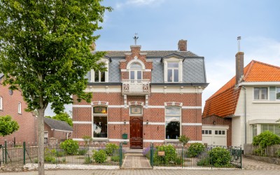 Burgemeester Voetenstr 23
