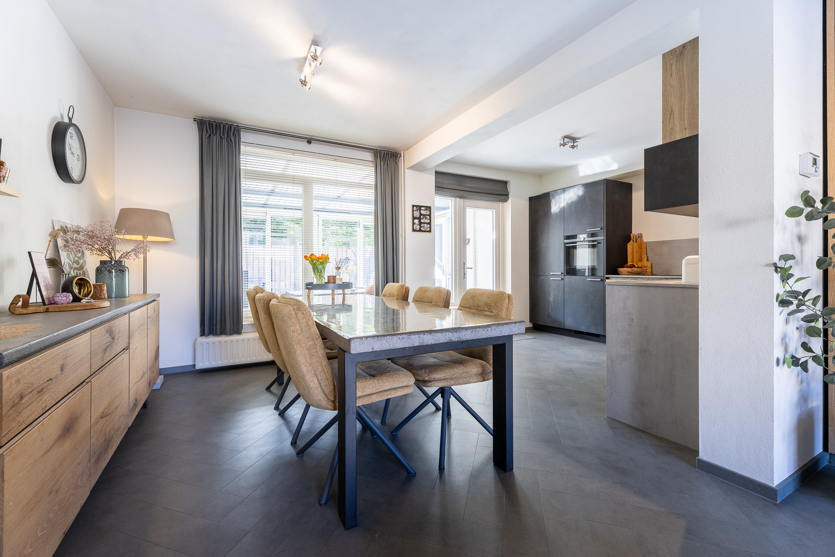 Tussenwoning te koop: Begoniastraat 12, Putte