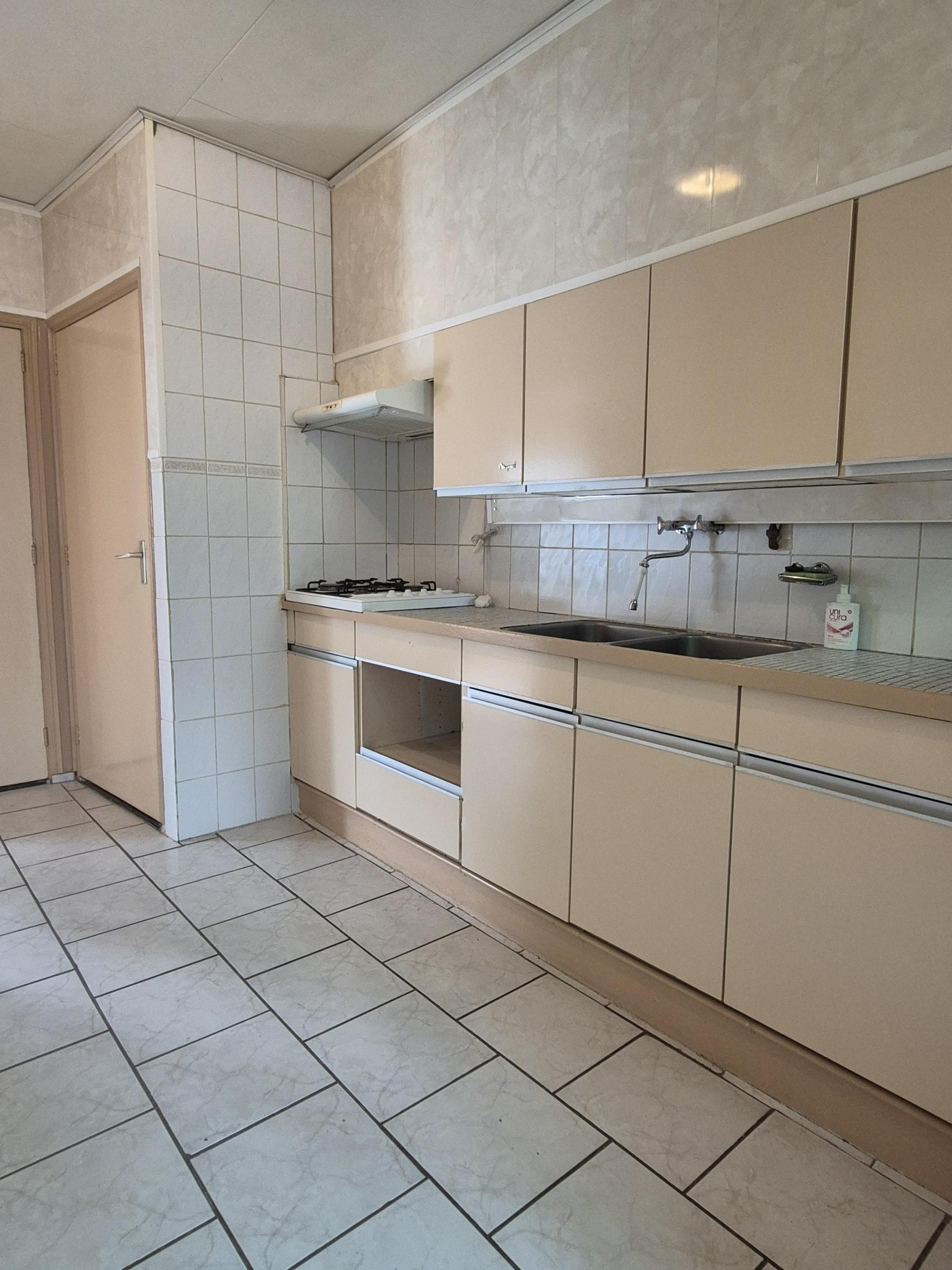 Tussenwoning te koop: Sint Ontcommerstraat 27, Steenbergen