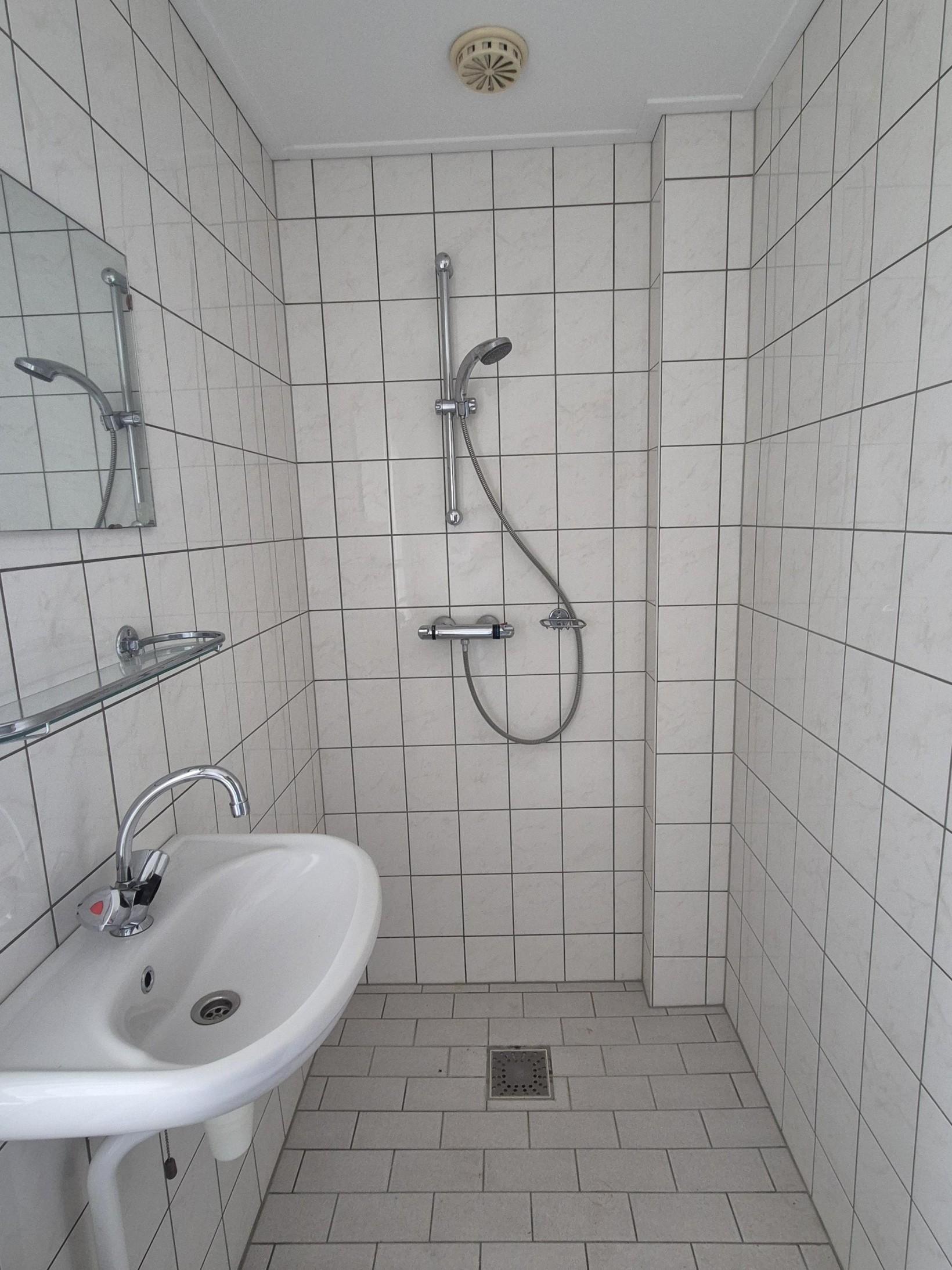 Tussenwoning te koop: Sint Ontcommerstraat 27, Steenbergen