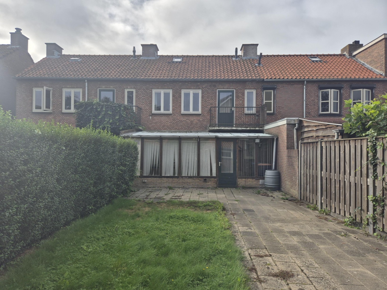 Tussenwoning te koop: Sint Ontcommerstraat 27, Steenbergen