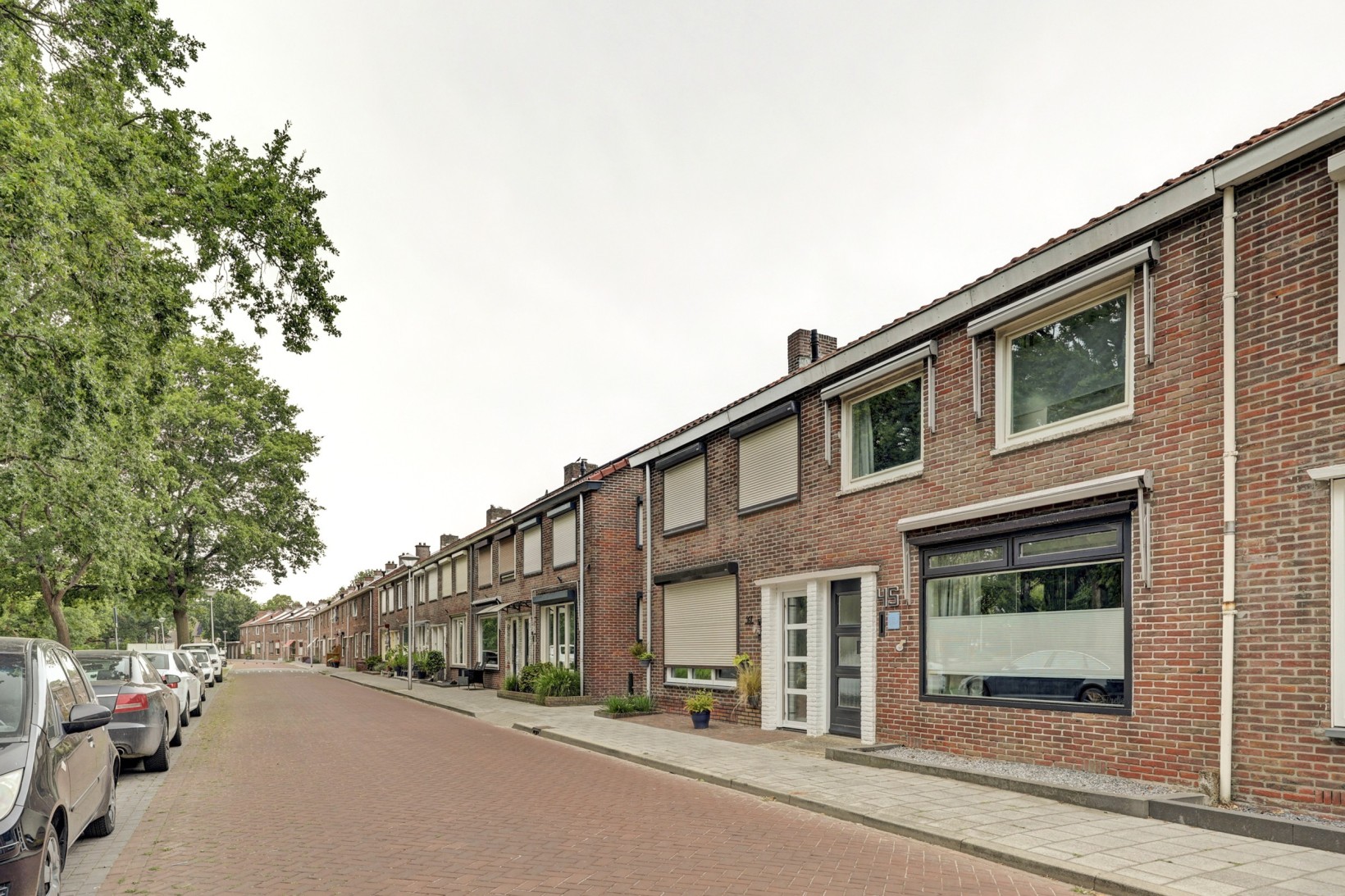 Tussenwoning te koop: Zuidwal 45, Steenbergen
