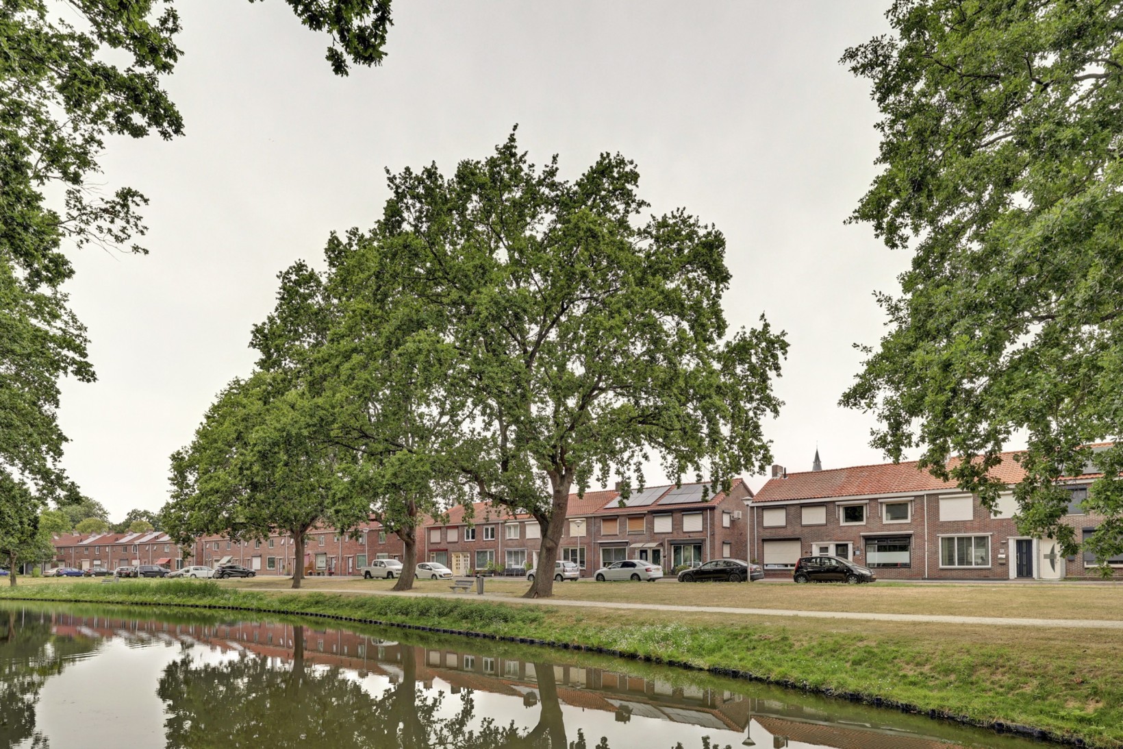 Tussenwoning te koop: Zuidwal 45, Steenbergen