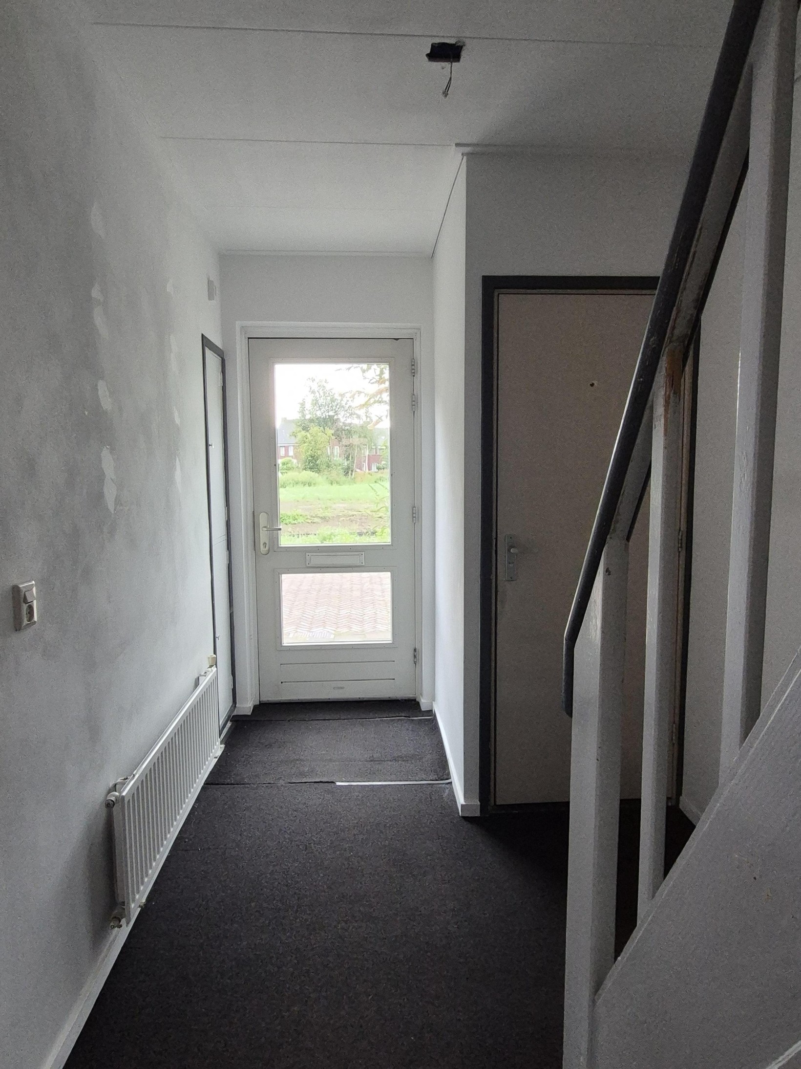 Tussenwoning te koop: Zuidwal 79, Steenbergen